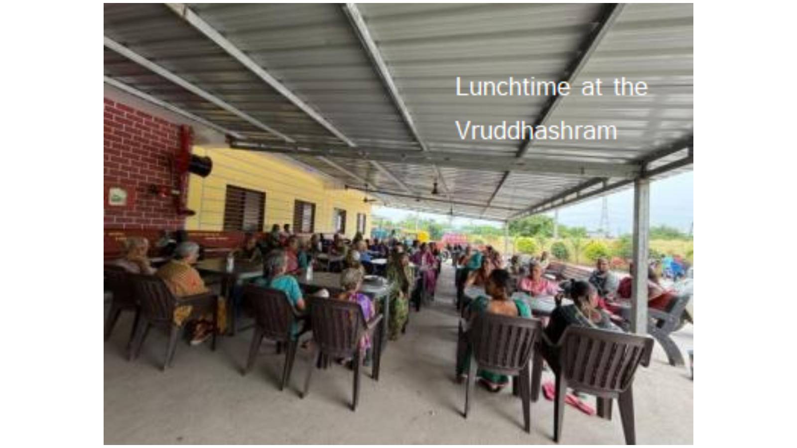 Lunchtime at the Vruddhashram
