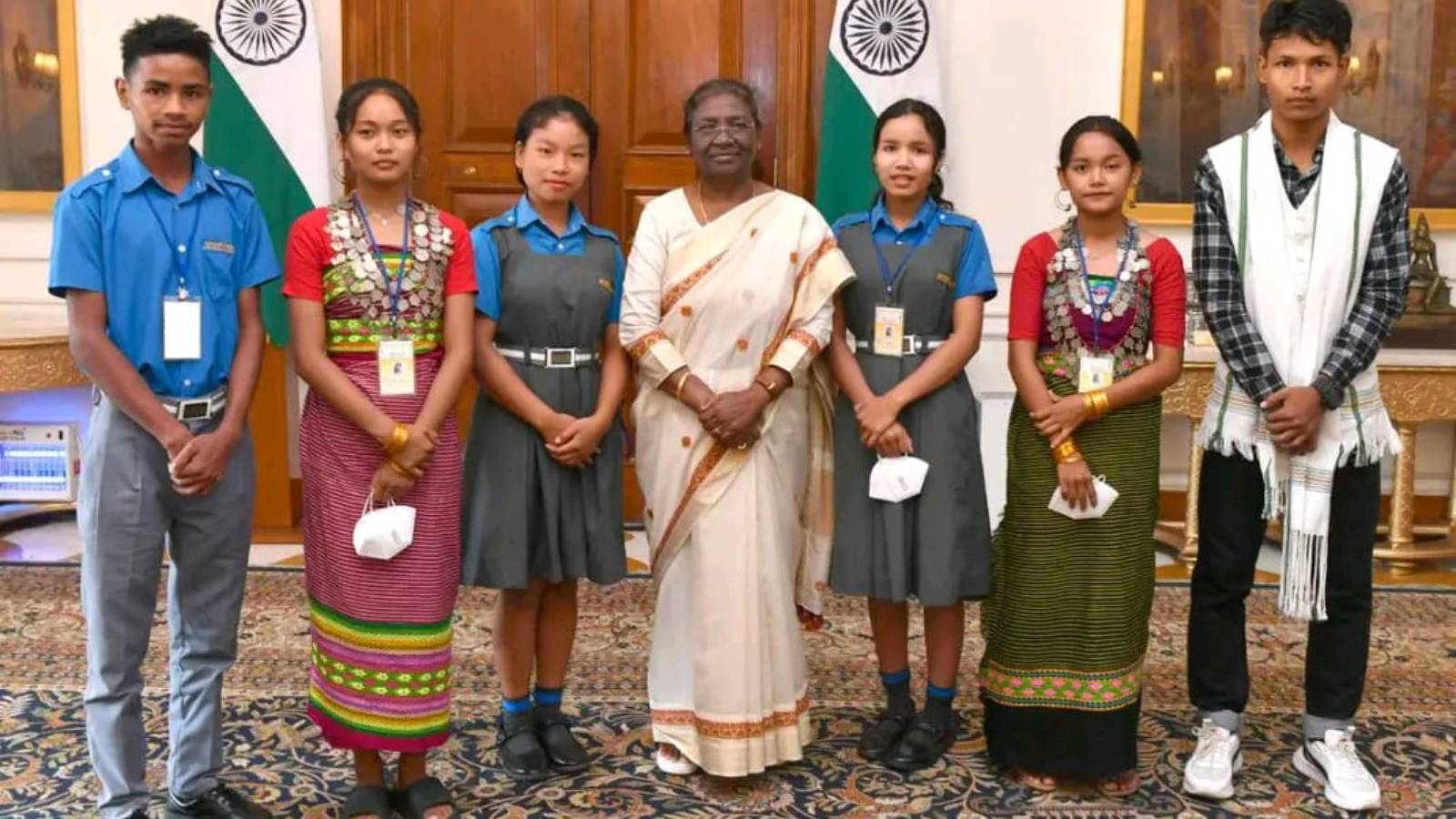 GITF Students meeting the Hon’ble President of India, Smt. Droupadi Murmu, in 2022GITF Students meeting the Hon’ble President of India, Smt. Droupadi Murmu, in 2022