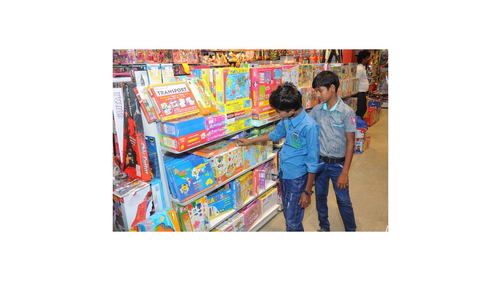 Children choosing their own gifts at Phoenix Mall