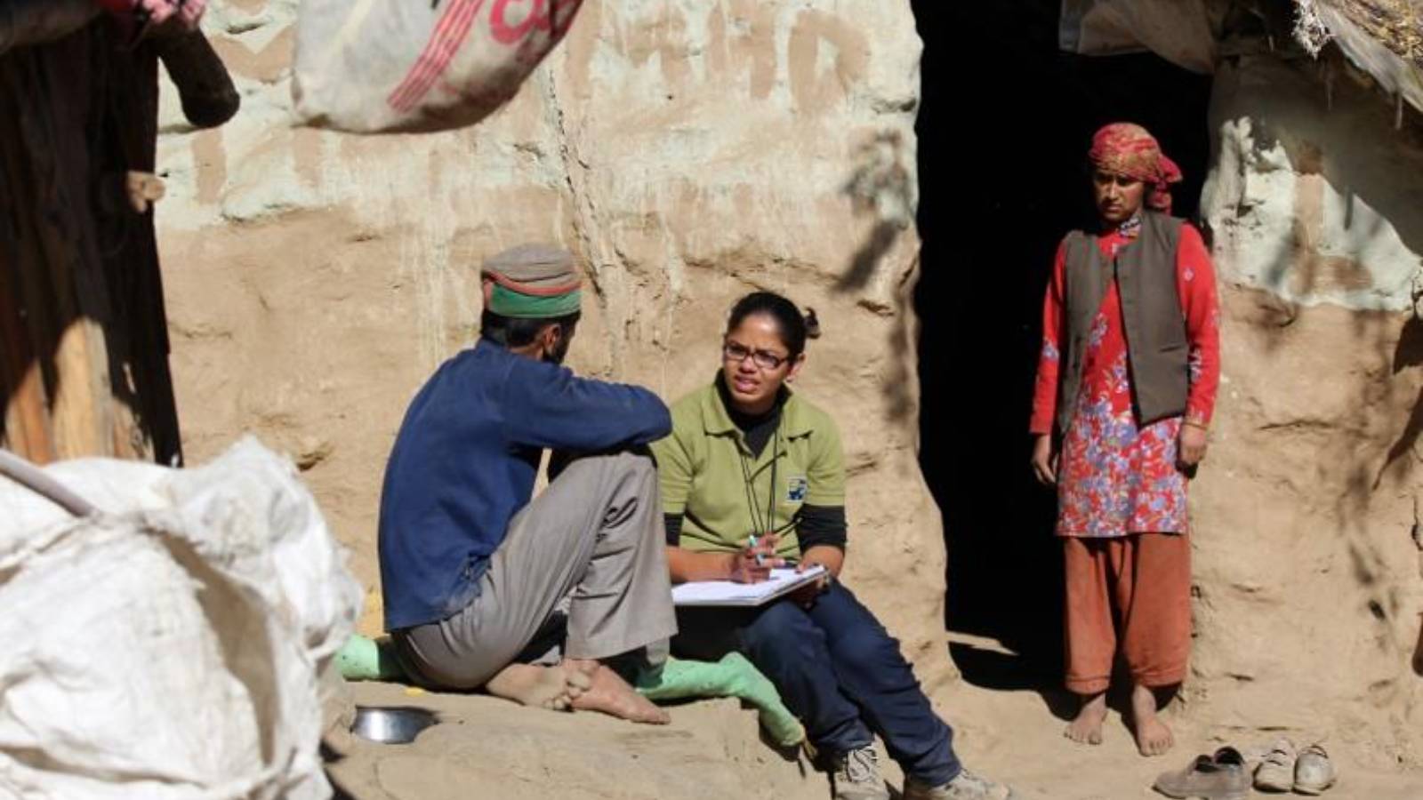 Do leopards and people make good neighbours? Help us find out! - Give