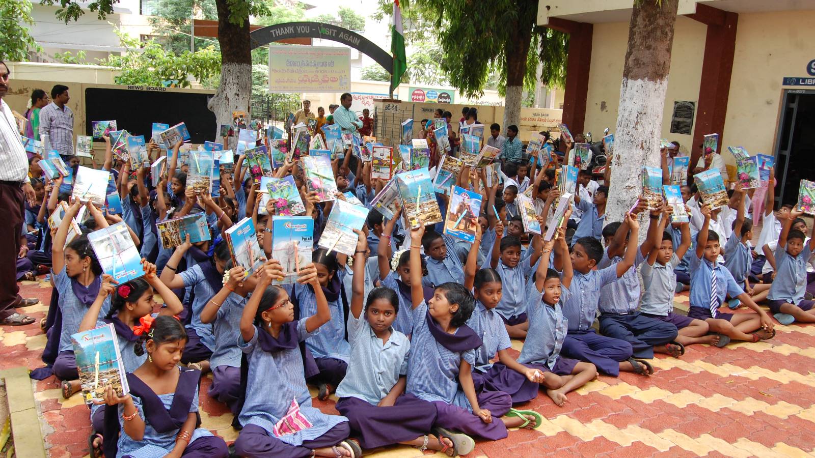 Set of Notebooks distribution to students